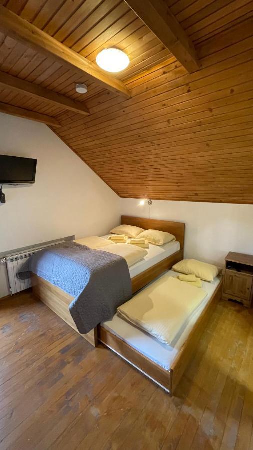 Guest House Alpha Ski Camp Яхорина Екстер'єр фото