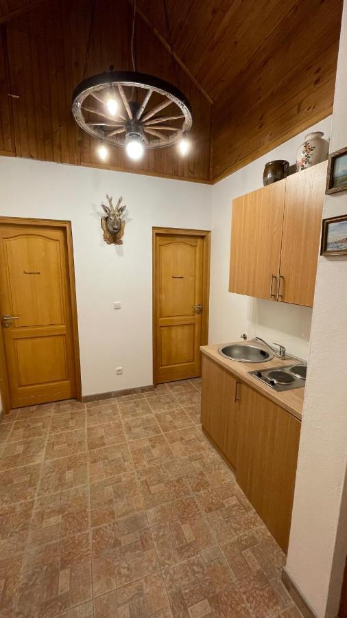 Guest House Alpha Ski Camp Яхорина Екстер'єр фото