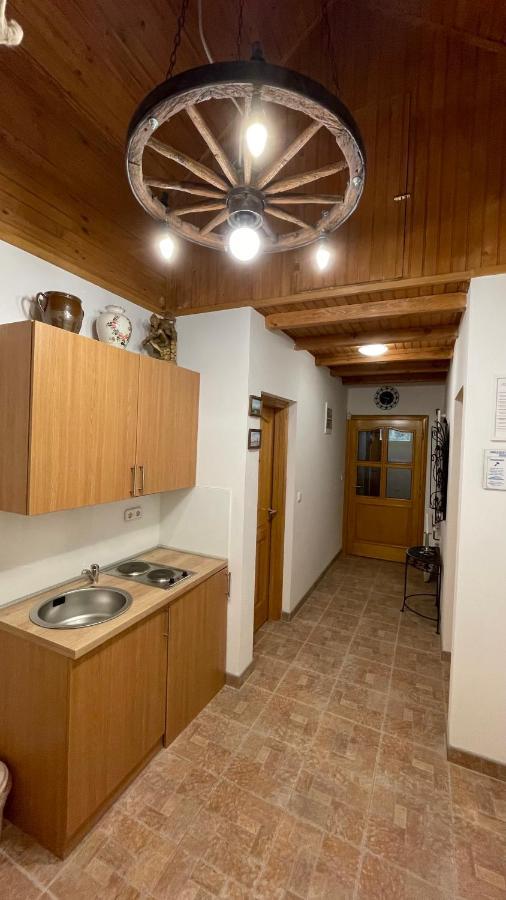 Guest House Alpha Ski Camp Яхорина Екстер'єр фото